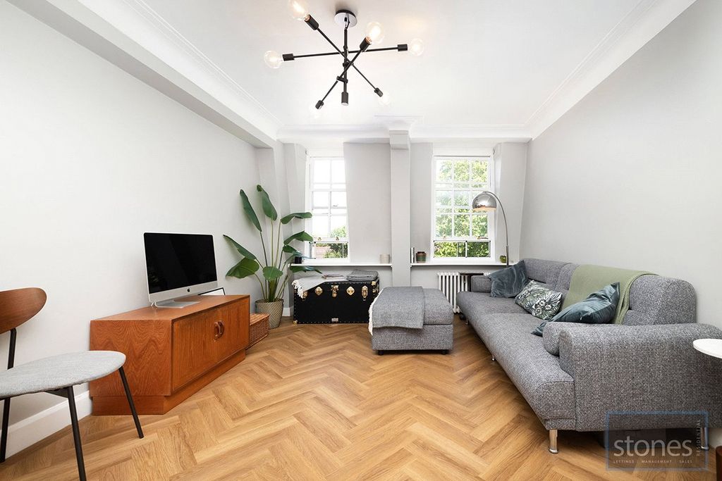 Property photo 3 of 15 Picture No. 02