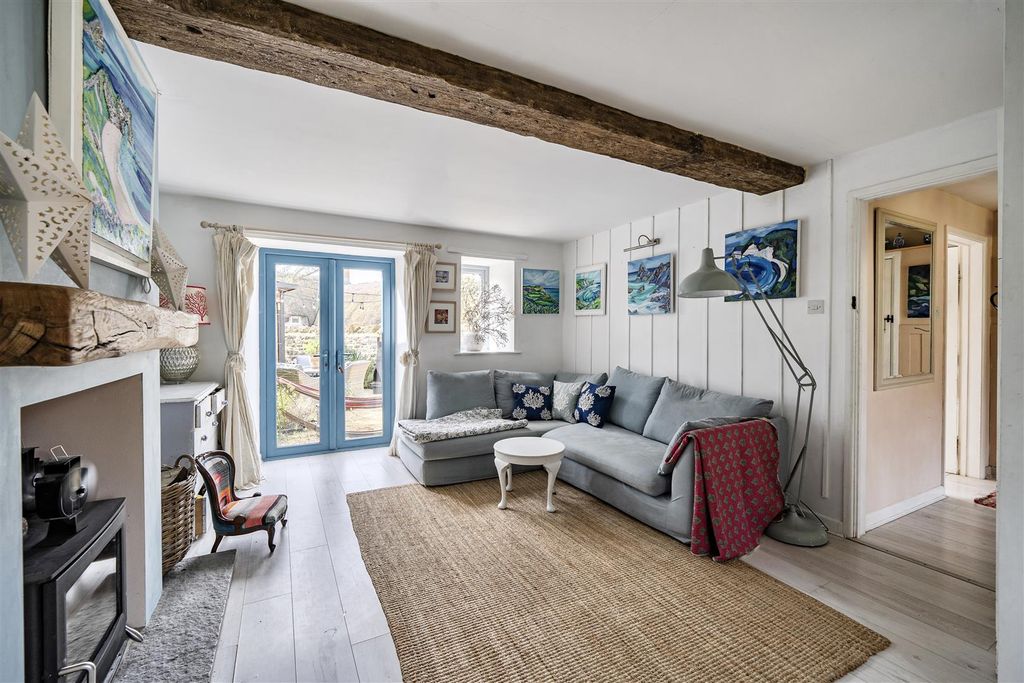 Property photo 2 of 25 2