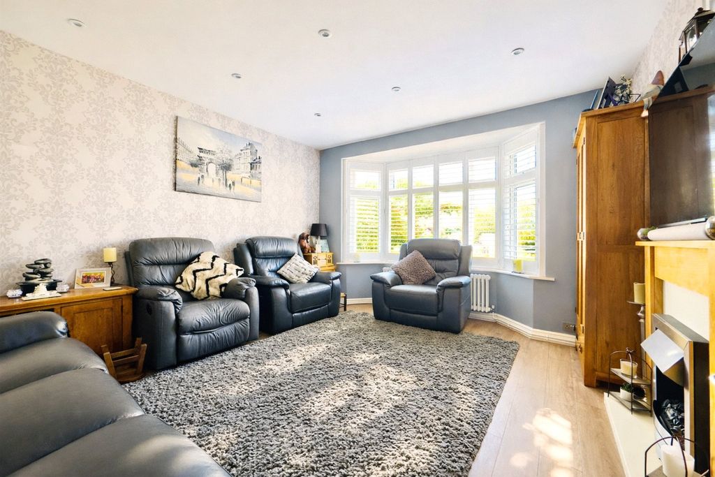 Property photo 2 of 20 Robinson Jackson