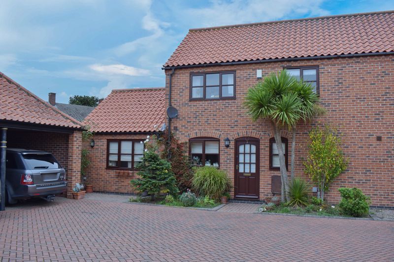 Property photo 1 of 21 Front