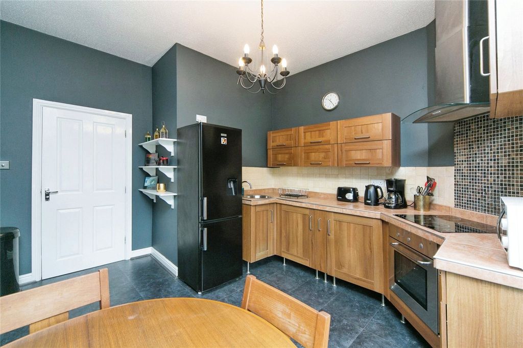 Property photo 1 of 17 Picture No. 27