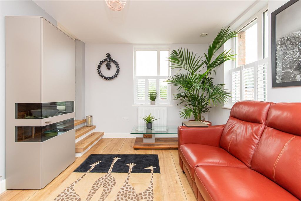 Property photo 2 of 31 Edit-3960.Jpg