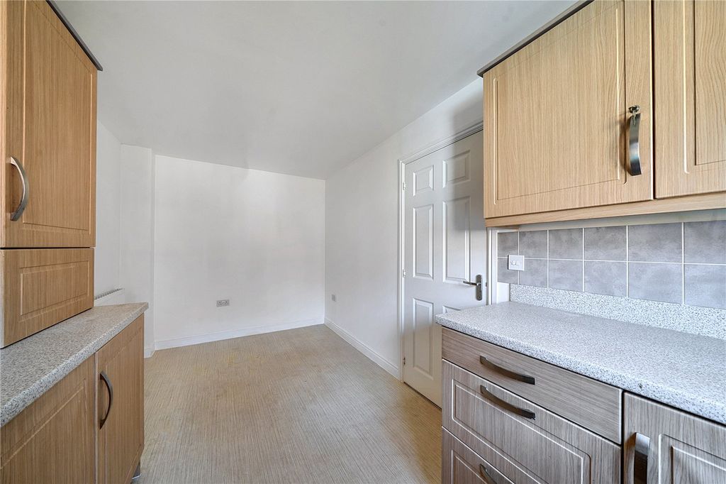 Property photo 3 of 12 Picture No. 35