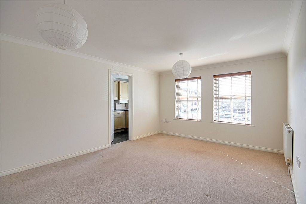 Property photo 3 of 10 Picture No. 05