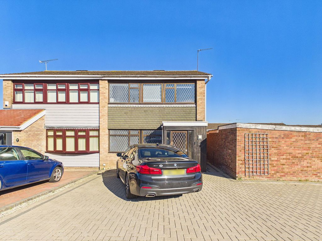 Property photo 2 of 23