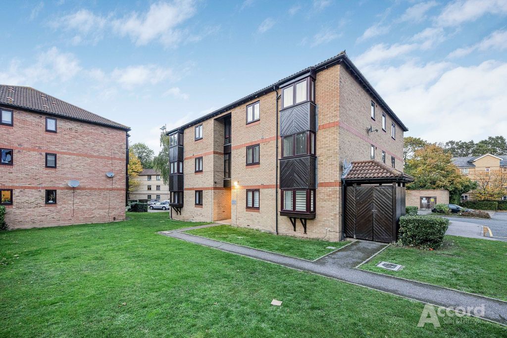 Property photo 2 of 10