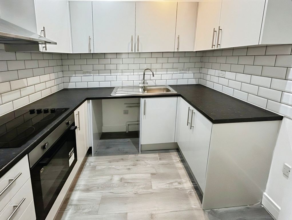 Property photo 3 of 9 Pbox-Img.Jpeg