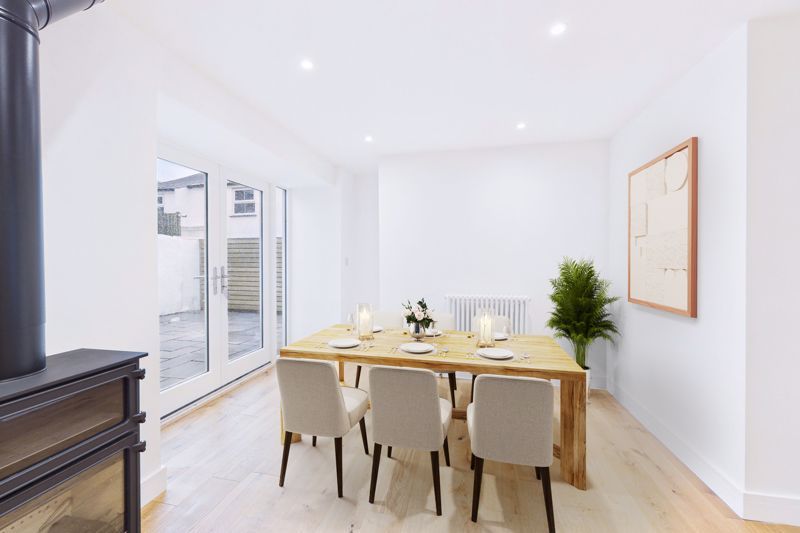 Property photo 3 of 13 Dining Area