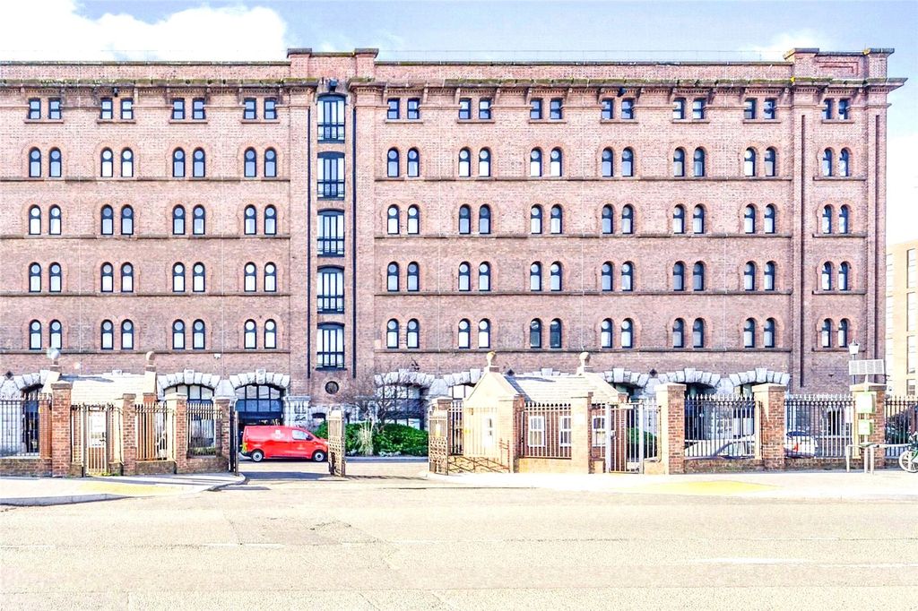 Property photo 1 of 3 Picture No. 15