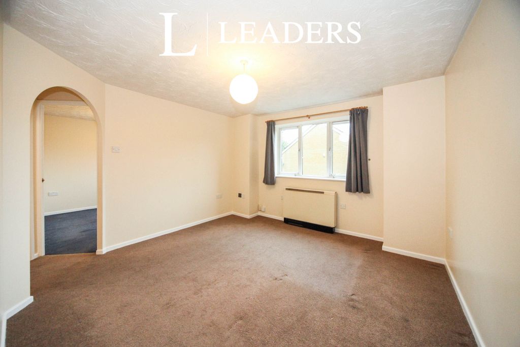 Property photo 2 of 9 2