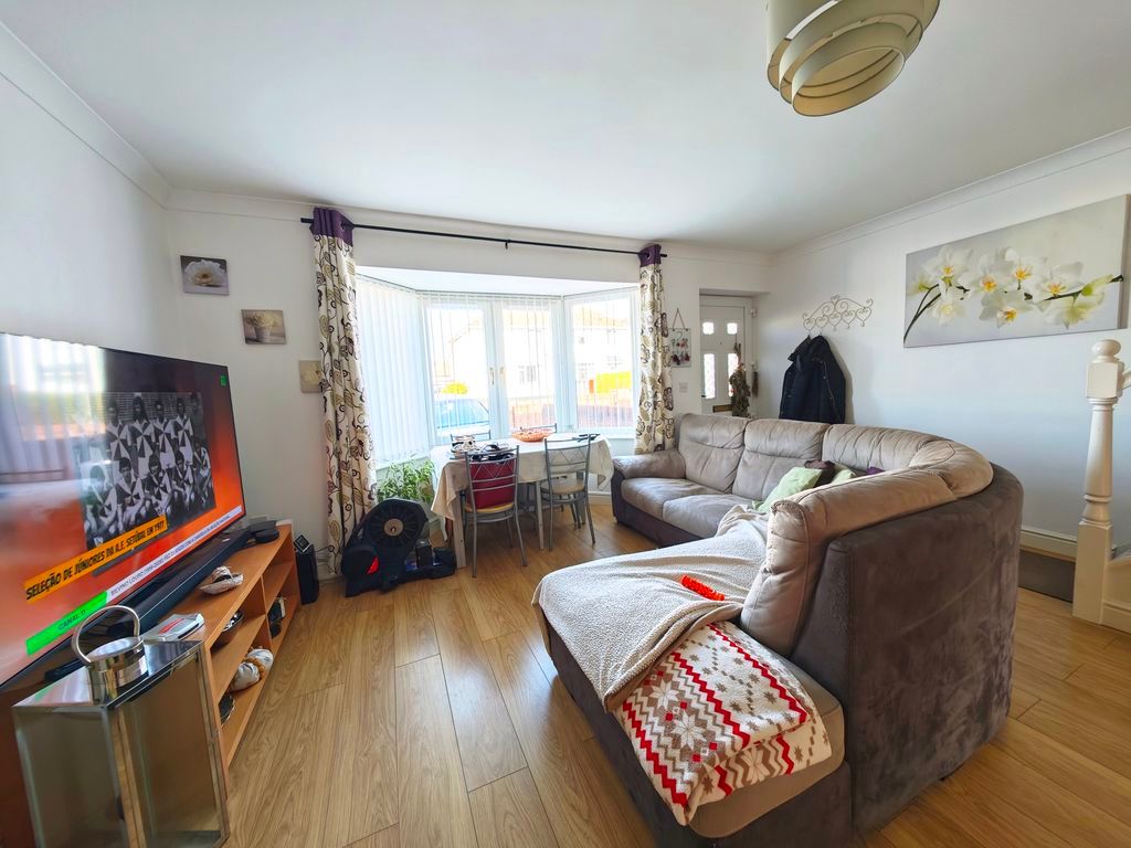 Property photo 3 of 13 Photo 3