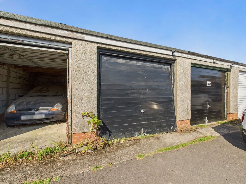 Additional image 17 of 2 bed flat for saleClos Hendre, Rhiwbina, Cardiff. CF14