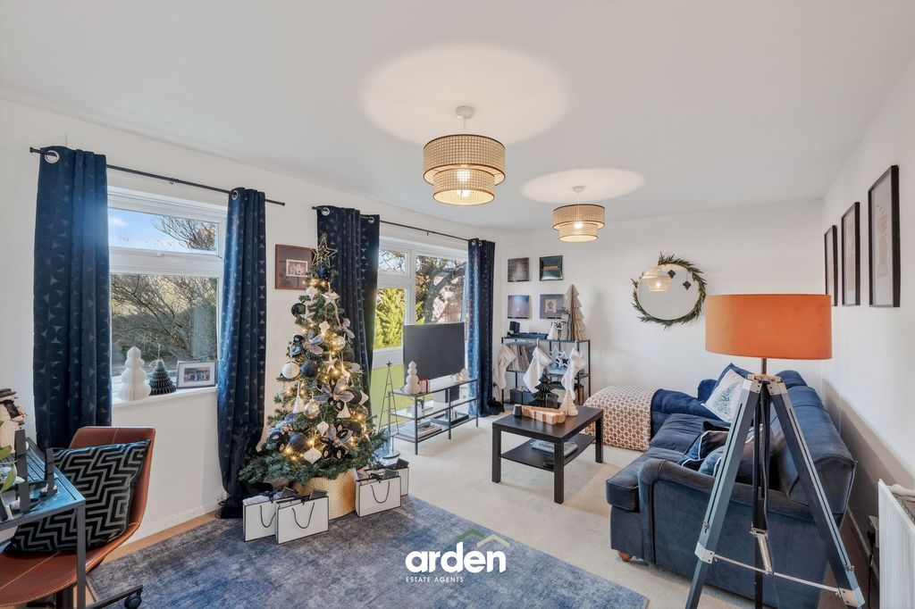 Property photo 2 of 9