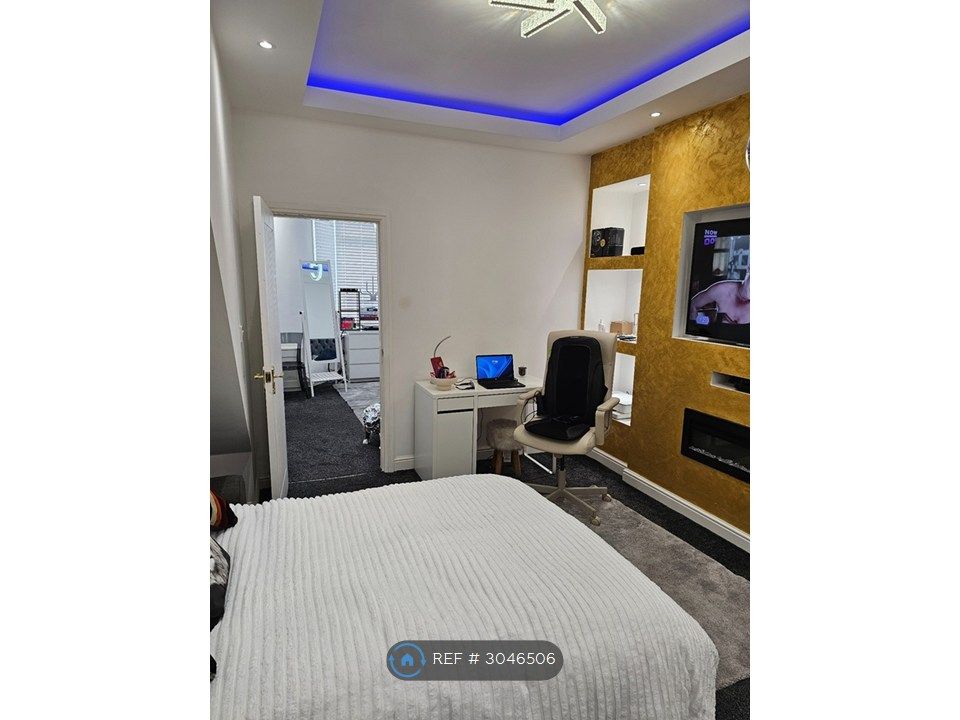 Property photo 1 of 35