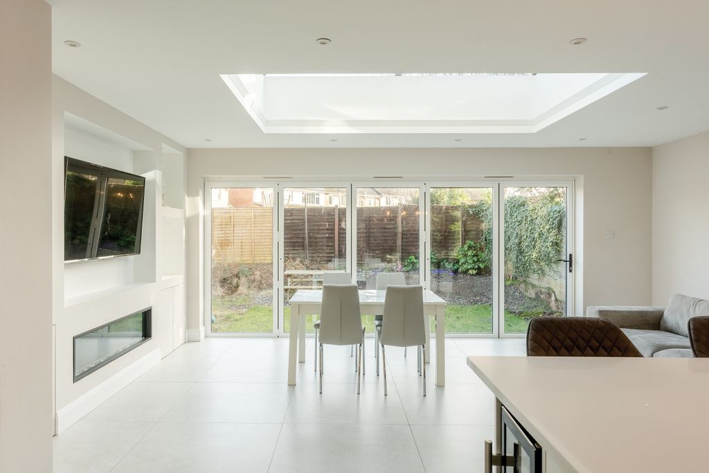Property photo 3 of 34 3