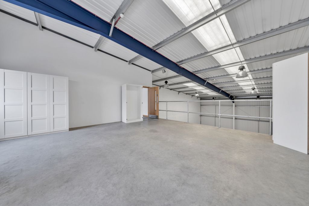 Property photo 2 of 13 Gallery