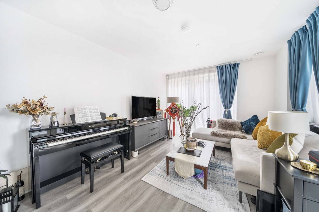 Property photo 1 of 19