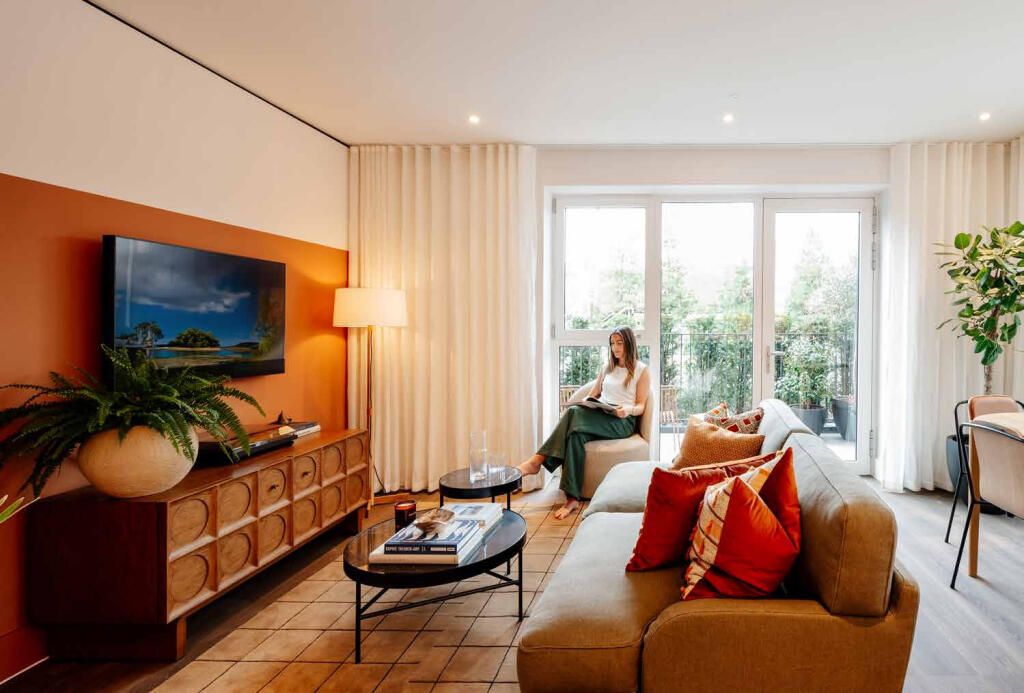 Property photo 1 of 12