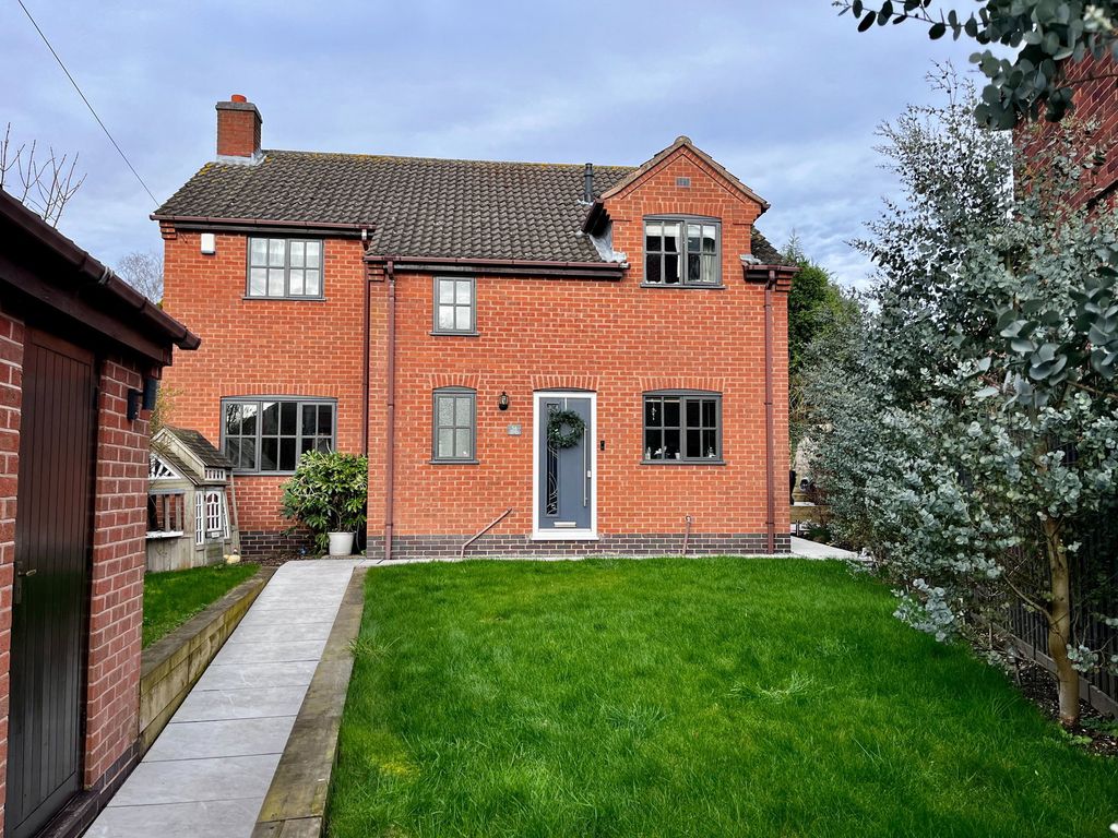 Property photo 1 of 26