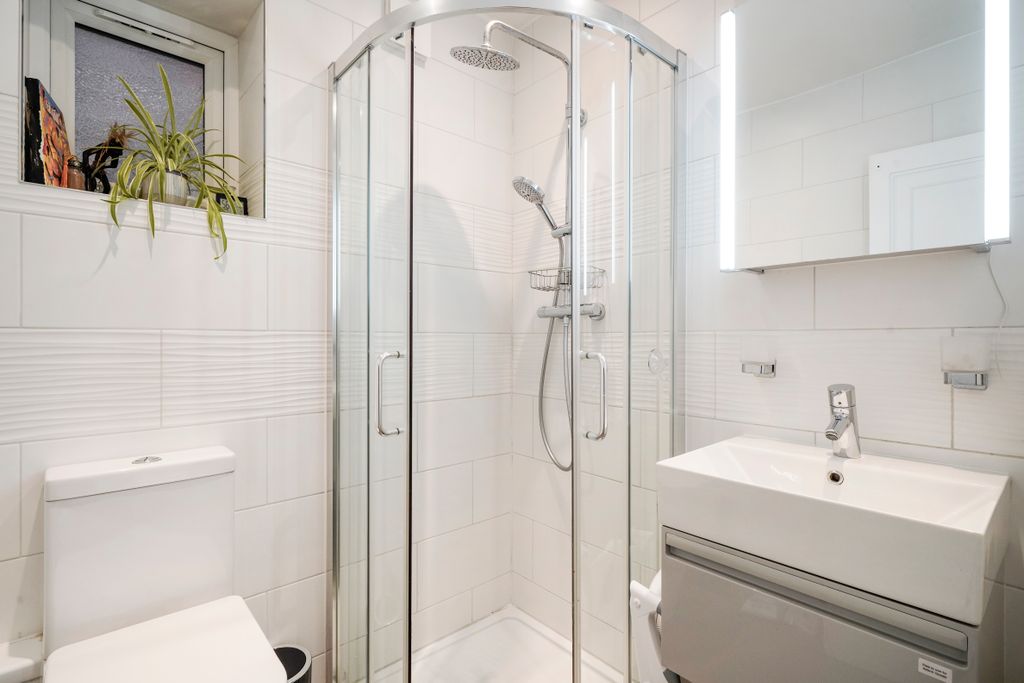 Property photo 3 of 15 Shower Room