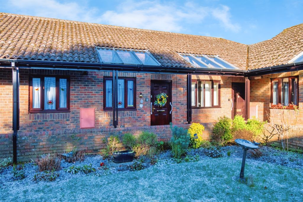 Property photo 2 of 17