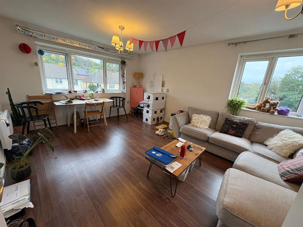 Property photo 2 of 6 Lounger/Diner