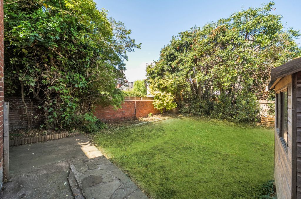 Property photo 2 of 13 1-6A7359Dae3E51-1...