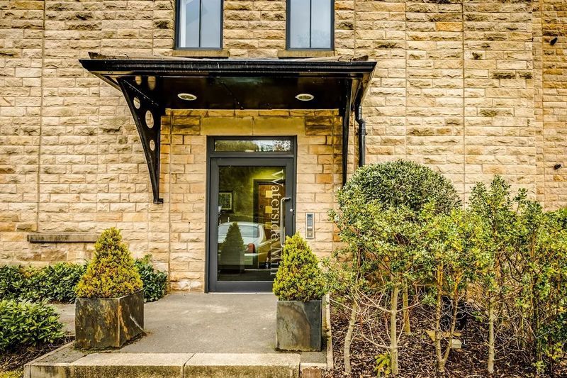 Property photo 3 of 11 Photo 11