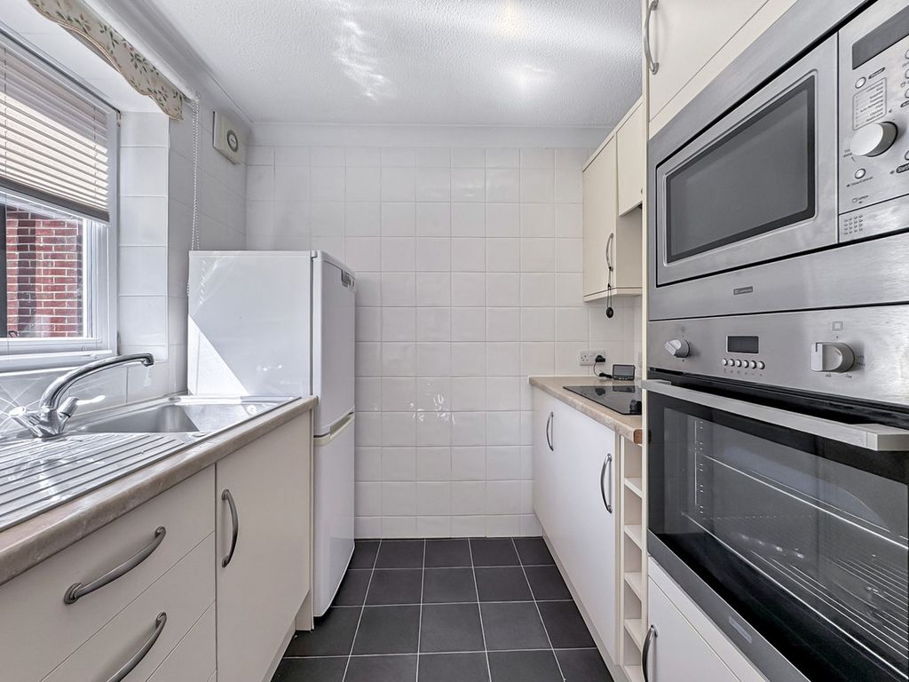 Property photo 3 of 13