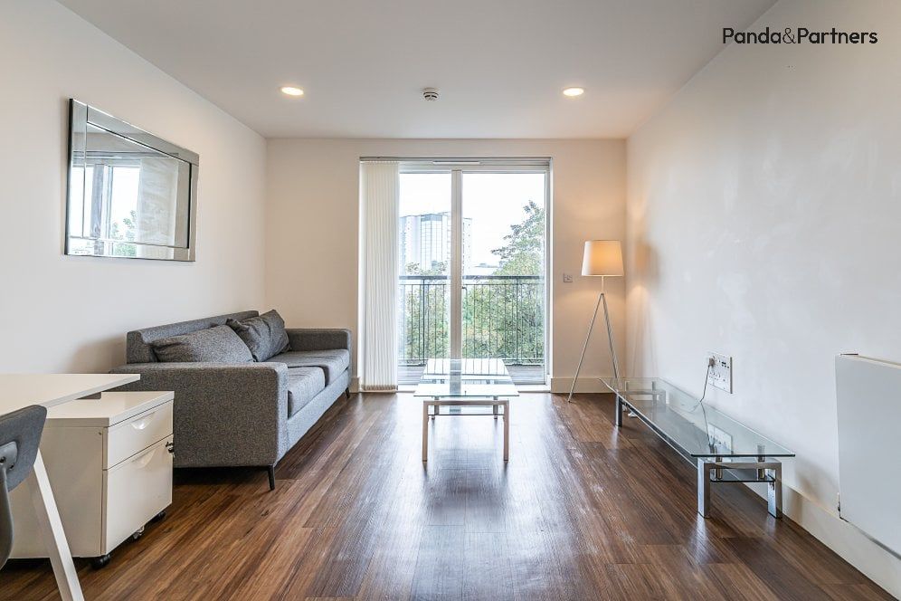 Property photo 2 of 18 Photo