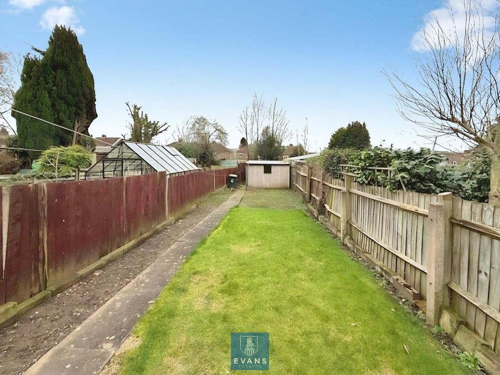 Property photo 2 of 13 Garden