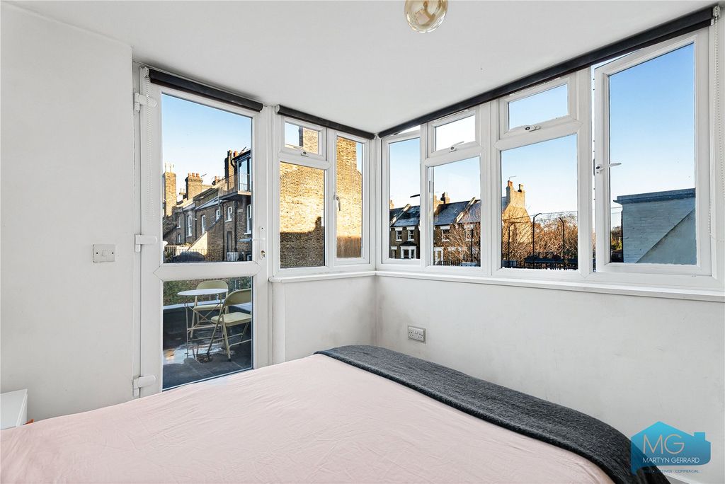 Property photo 2 of 12 Picture No. 16