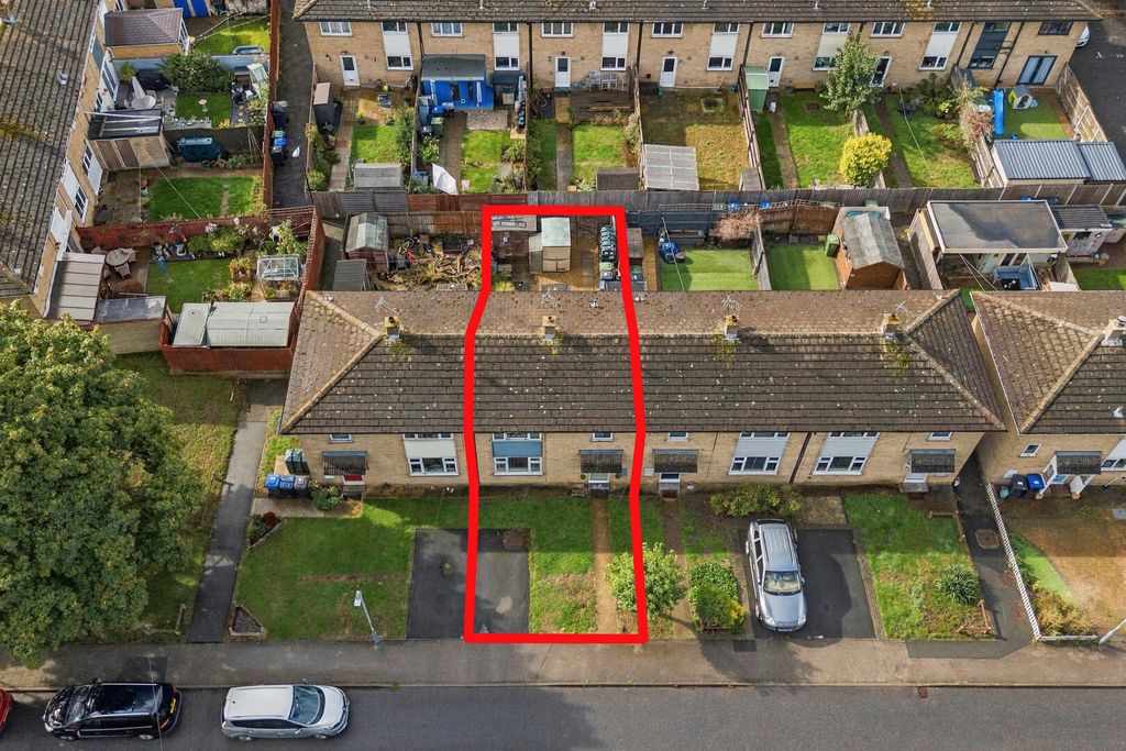 Property photo 2 of 24 Rear Garden