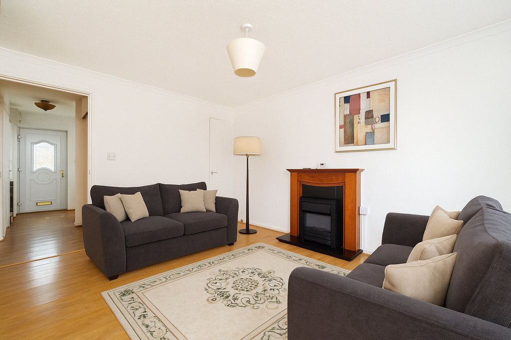 Property photo 2 of 21 Picture No. 24