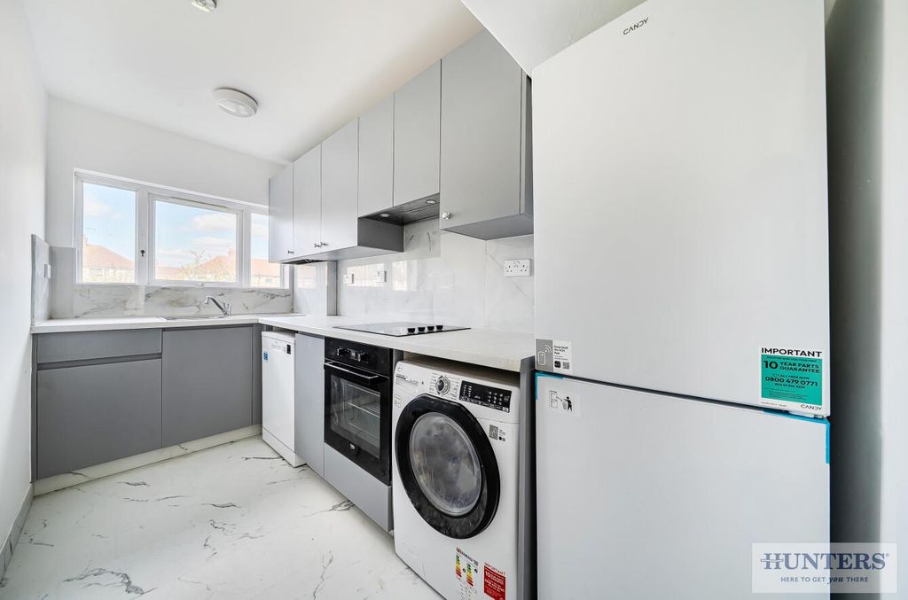 Property photo 3 of 21 Ed2F1075-Ae2F-4E81-A163-8c95Fe10F4c0.Jpg