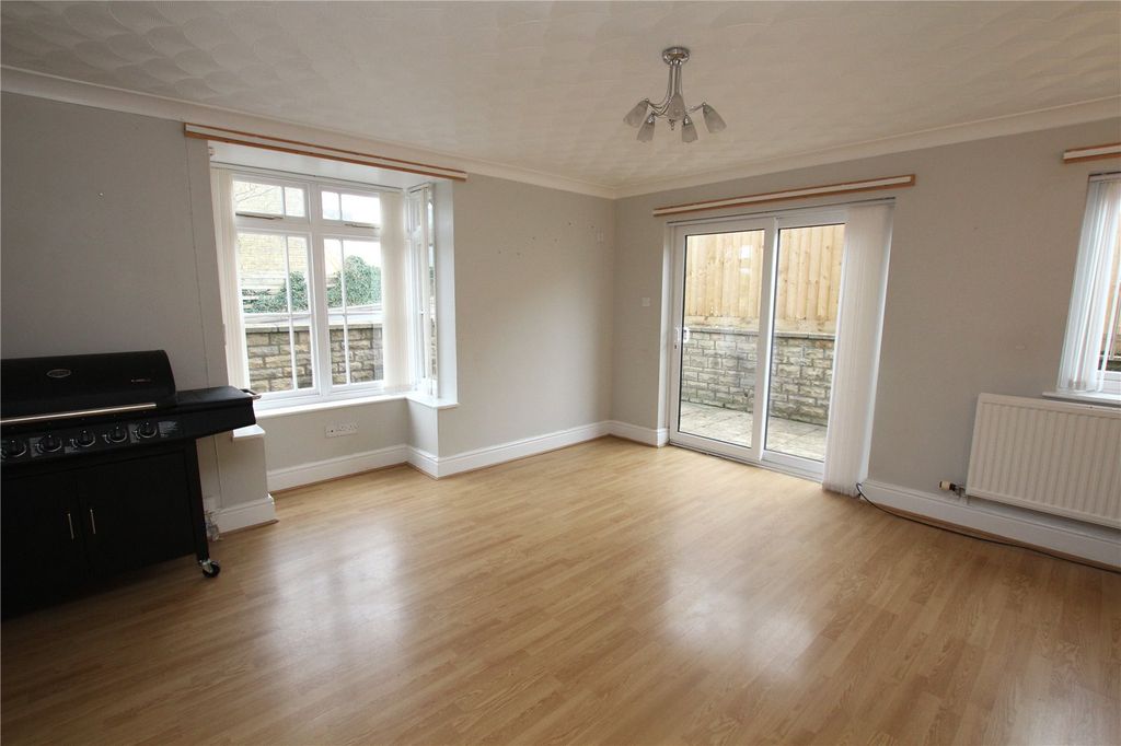 Property photo 2 of 8 Picture No. 02