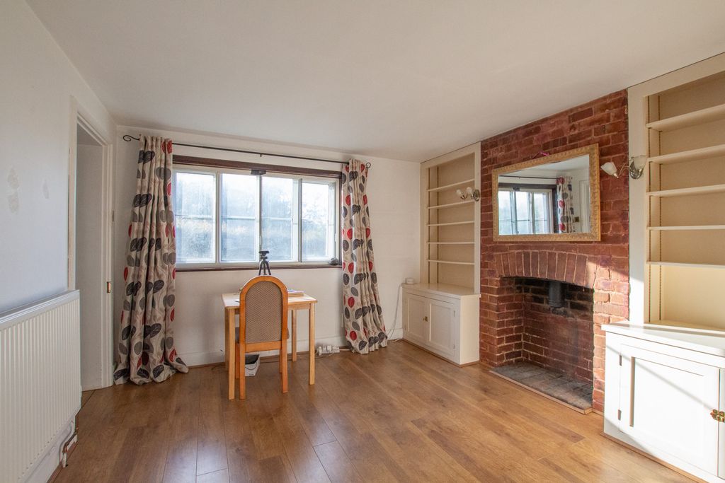 Property photo 3 of 16 Picture No. 06