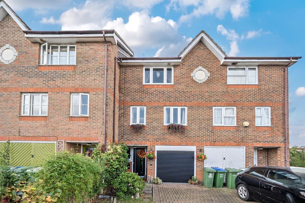 Property photo 1 of 21 1348163-2-68B6B51A8152B.Jpg