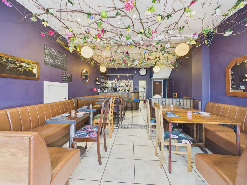 Property photo 2 of 19 Restaurant