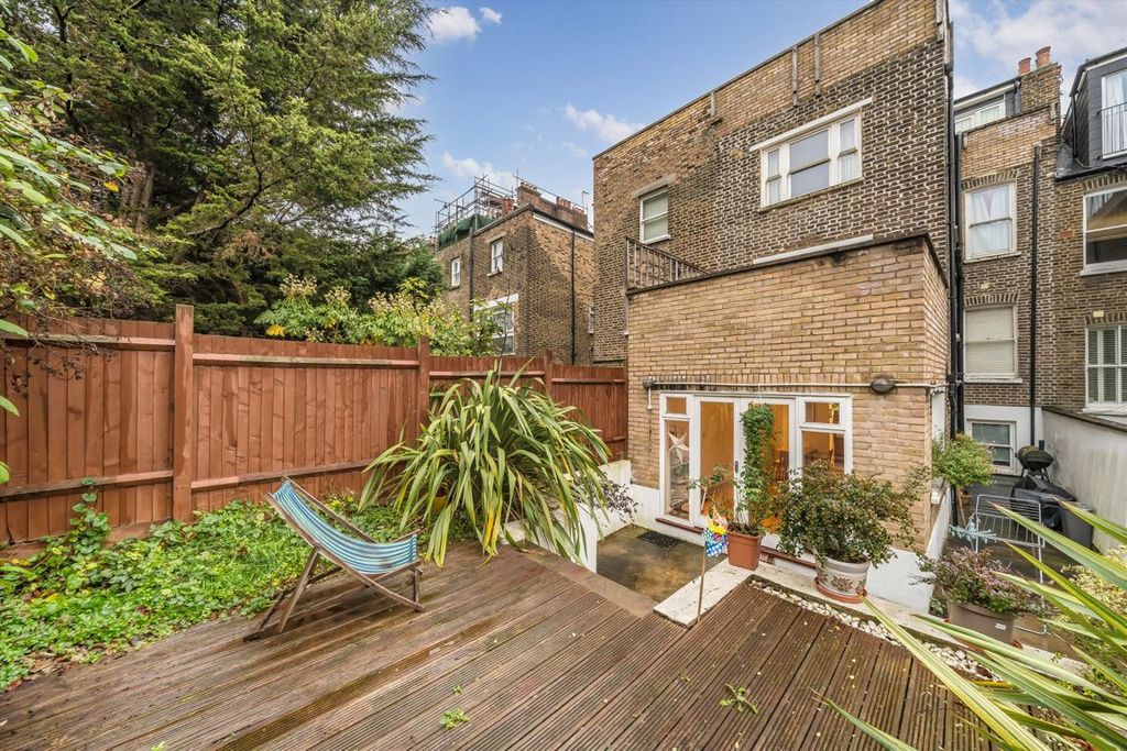 Property photo 3 of 6