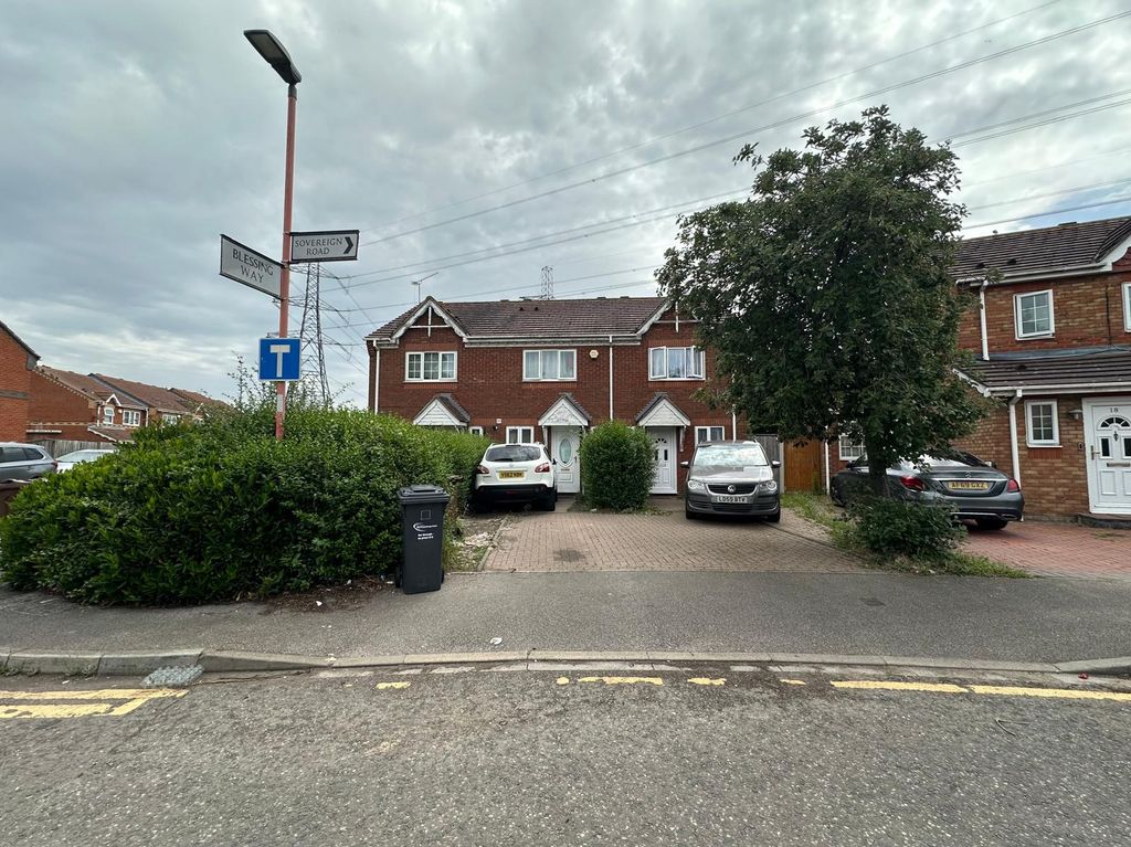 Property photo 1 of 3 Two-Bedroom Home In Barking