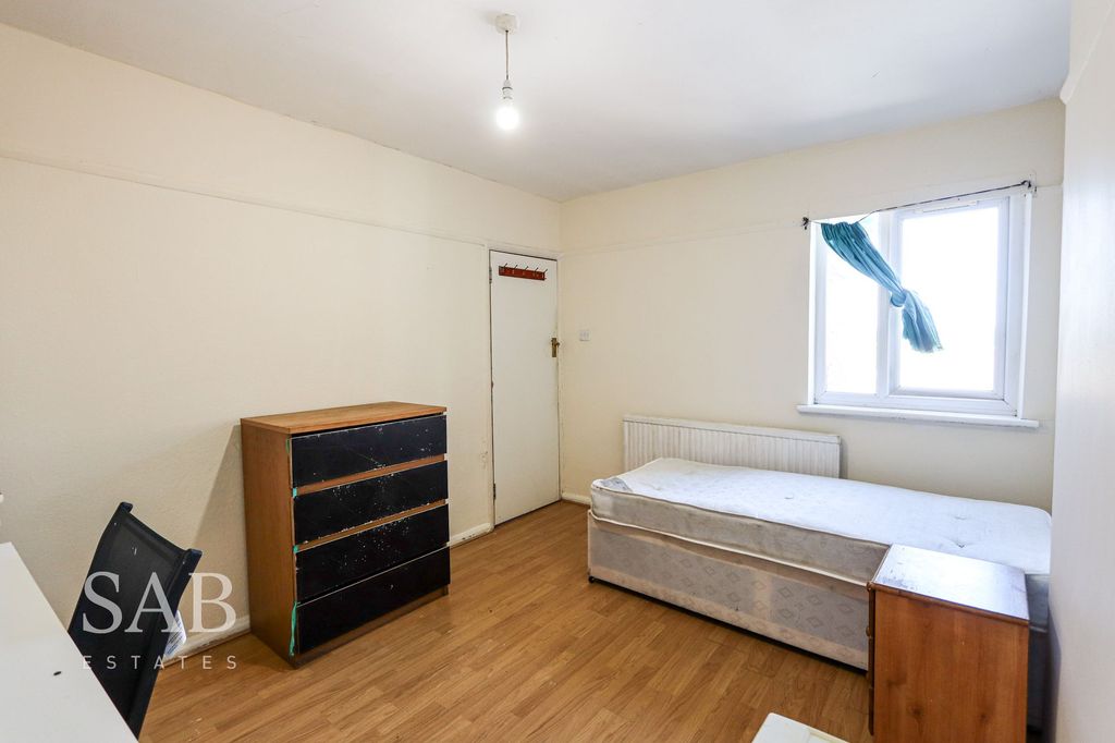 Property photo 2 of 2