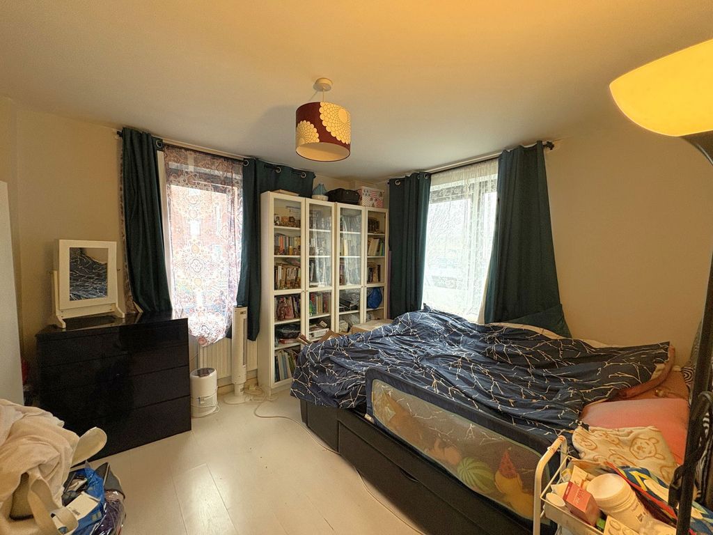 Property photo 2 of 8