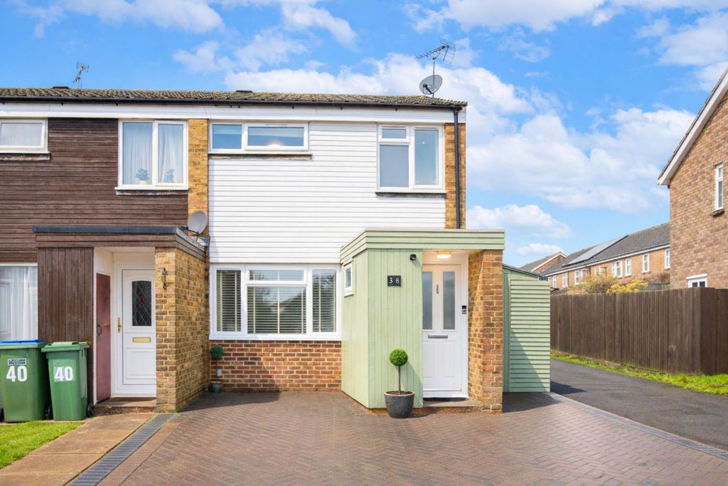 Property photo 1 of 17