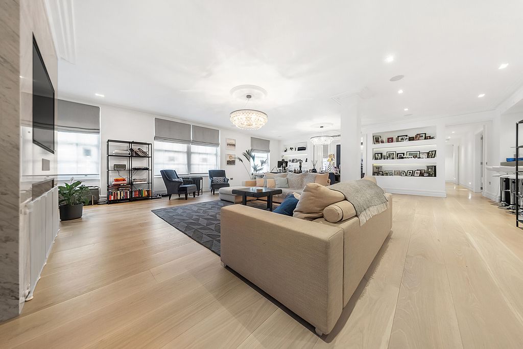 Property photo 3 of 17