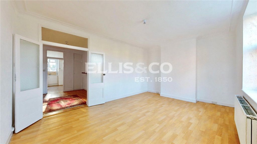 Property photo 3 of 17 Picture No. 22