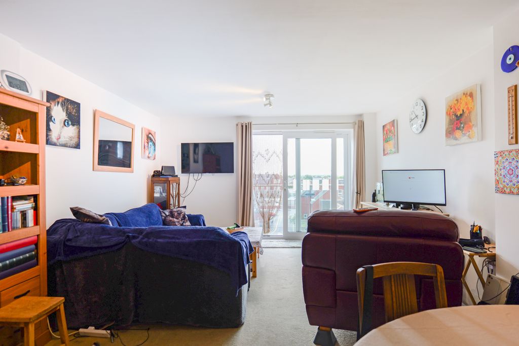Property photo 2 of 29