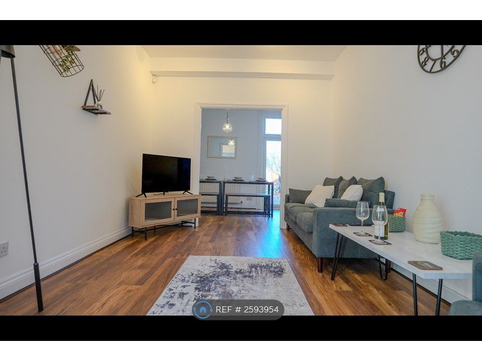 Property photo 1 of 35