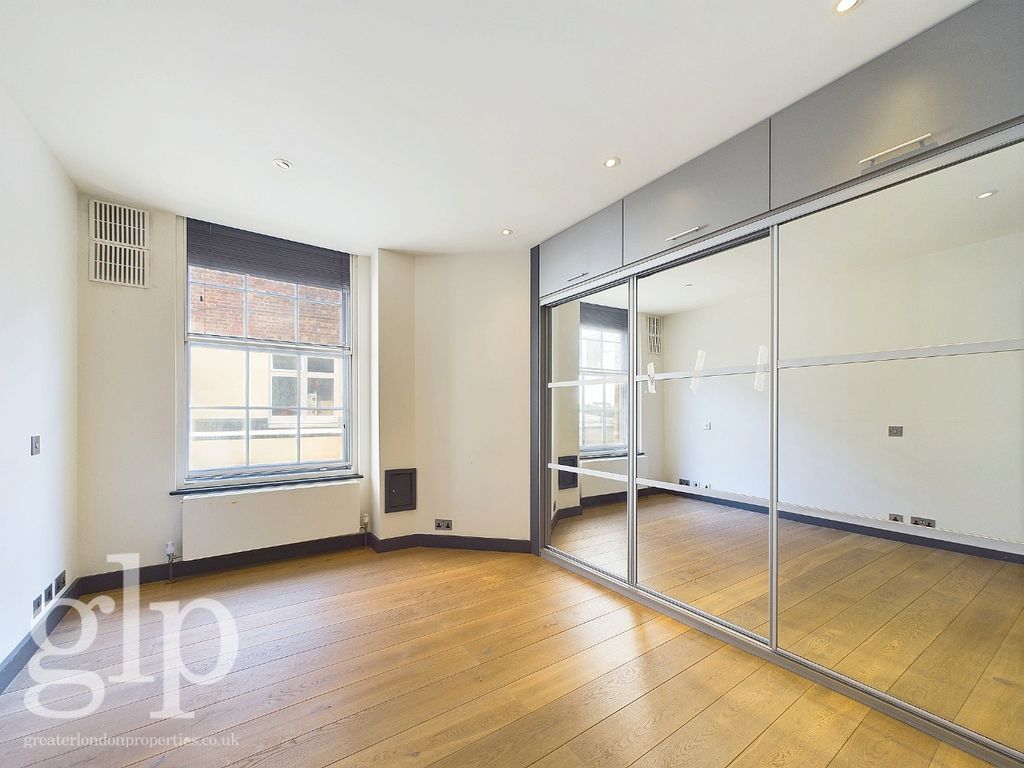 Property photo 2 of 11 955185