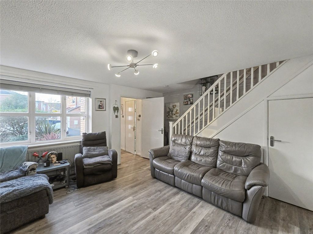 Property photo 2 of 16 Picture No. 02